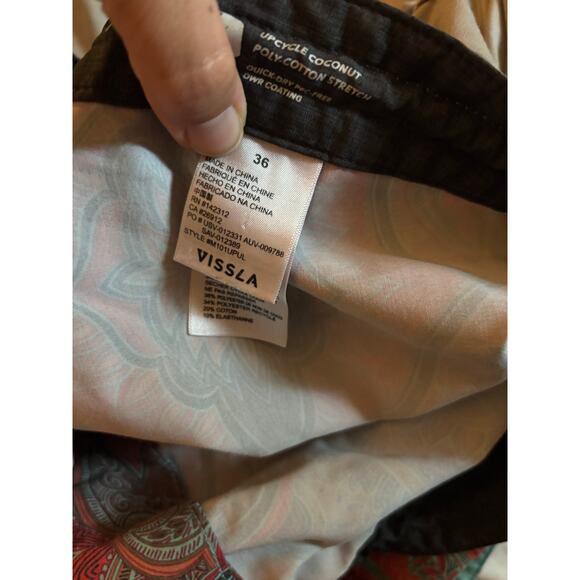 VISSLA Men's PULUKAN 18.5 Board Shorts Size 36 Multicolor Print Swim Trunks - Picture 6 of 7